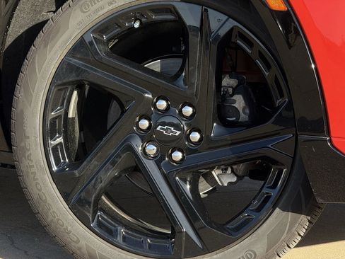 New 2026 Chevrolet Equinox EV RS image 9