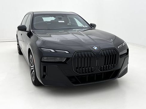 New 2026 BMW 740i xDrive AWD/4WD image 3