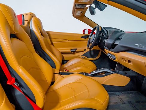 Certified 2017 Ferrari 488 Spider RWD image 37