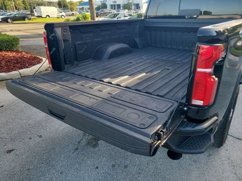 Used 2024 Chevrolet Silverado 2500 High Country w/ High Country Premium Package AWD/4WD image 11