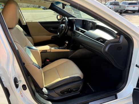 Used 2019 Lexus ES 350 w/ Accessory Package 2 image 7