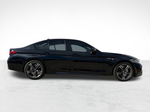 Used 2022 BMW M5 image 8