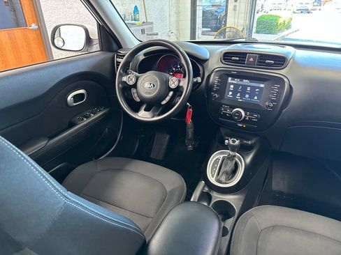 Used 2018 Kia Soul + FWD image 45