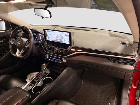 Used 2023 Nissan Altima 2.0 SR FWD image 31