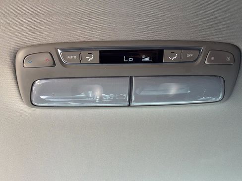 Used 2023 Kia Telluride S AWD/4WD image 16