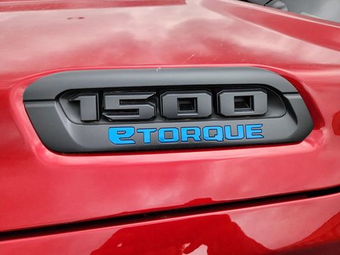 New 2026 RAM 1500 4x4 Crew Cab image 14