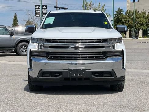 Used 2021 Chevrolet Silverado 1500 LT w/ Convenience Package II AWD/4WD image 2