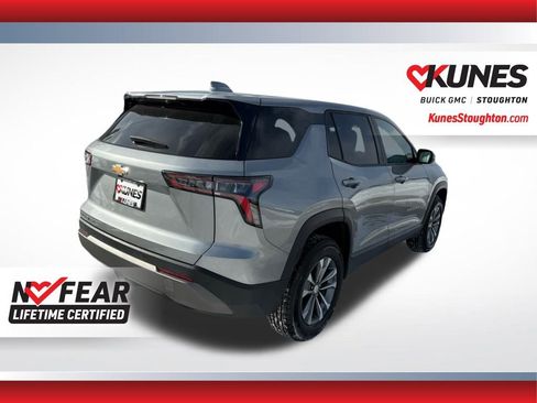 Used 2025 Chevrolet Equinox LT image 11