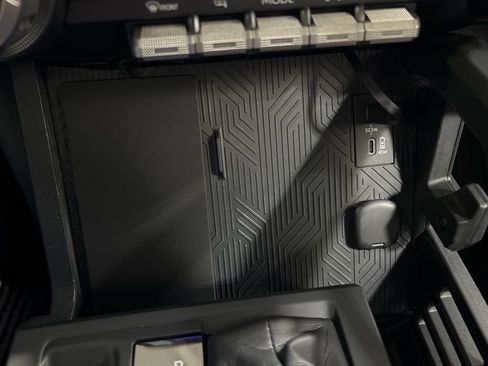 Used 2024 Toyota Tacoma TRD Sport image 20