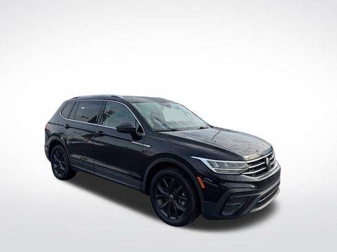 Used 2024 Volkswagen Tiguan SE image 7