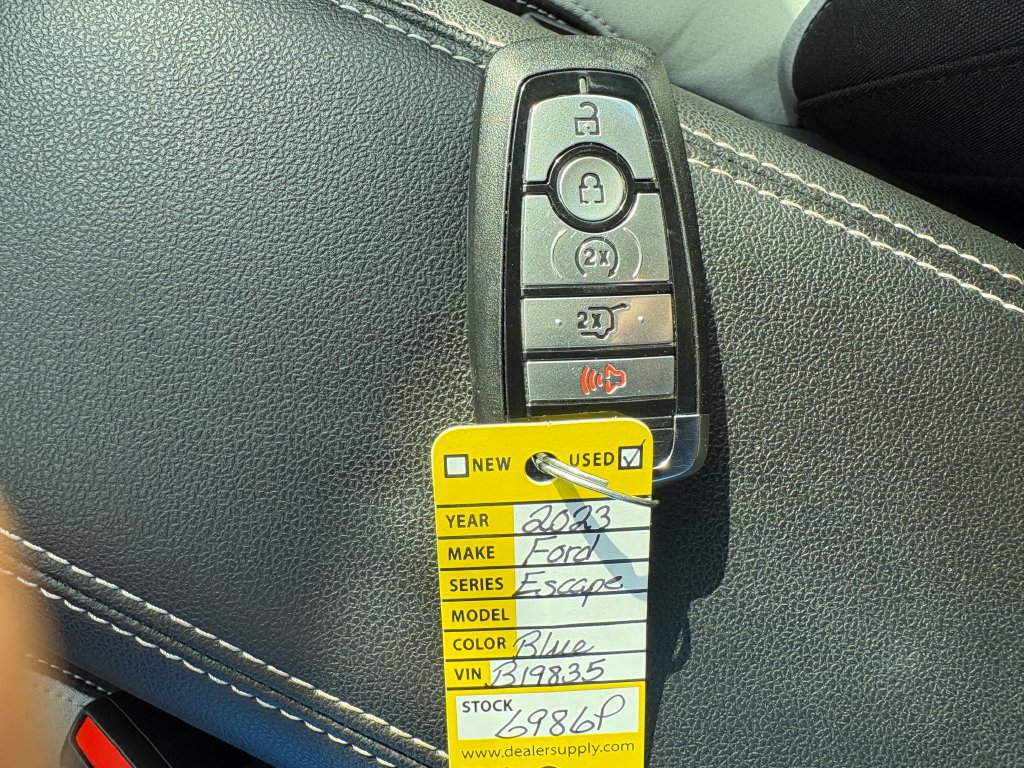 Used 2023 Ford Escape Active w/ Tech Pack #2 AWD/4WD image 19