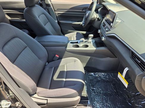 Certified 2025 Nissan Altima 2.5 S image 18