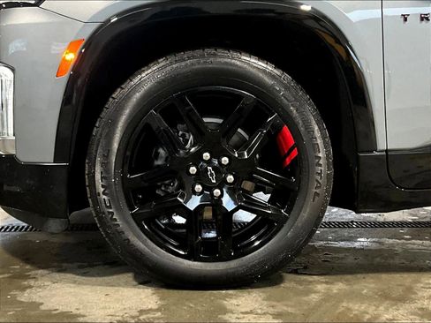 Used 2023 Chevrolet Traverse Premier w/ Redline Edition image 7