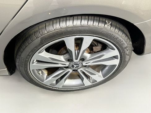 Used 2019 Mercedes-Benz C 300 4MATIC image 29