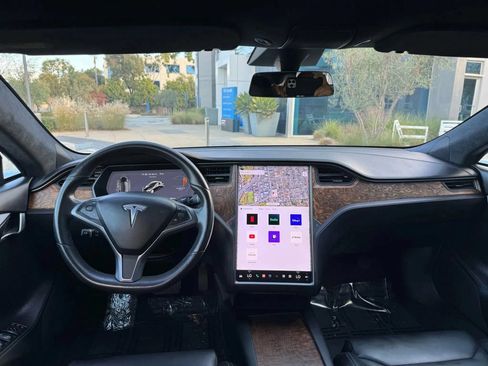 Used 2020 Tesla Model S Long Range Plus AWD/4WD image 21
