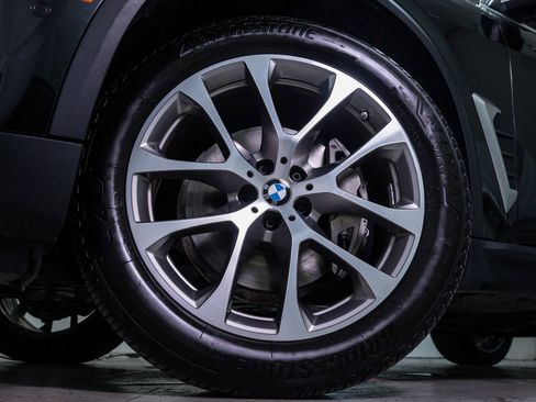 Used 2024 BMW X5 xDrive40i AWD/4WD image 6