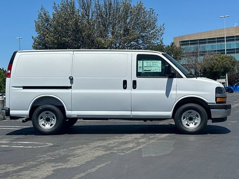 New 2026 Chevrolet Express 2500 w/ Driver Convenience Package RWD image 3