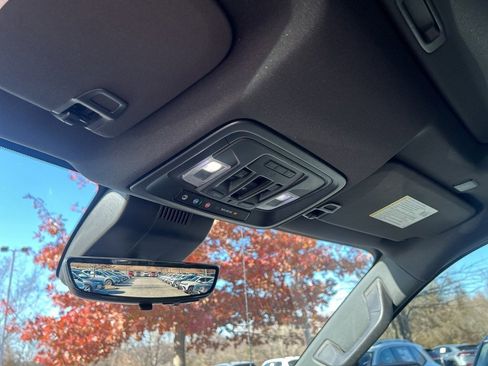 Used 2022 GMC Sierra 1500 AT4 w/ AT4 Premium Package image 22