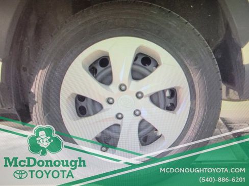 Used 2024 Toyota RAV4 LE image 13