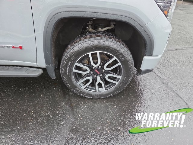 Used 2024 GMC Sierra 1500 AT4 w/ Technology Package AWD/4WD image 20