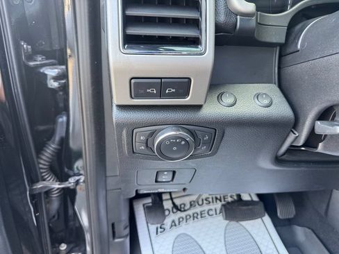 Used 2021 Ford F250 Lariat w/ FX4 Off-Road Package AWD/4WD image 24