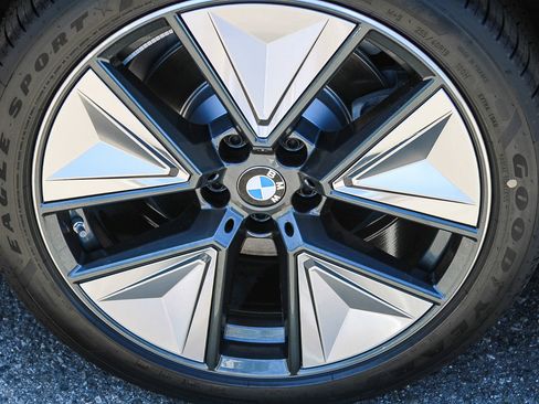 New 2026 BMW i4 xDrive40i w/ Premium Package AWD/4WD image 8