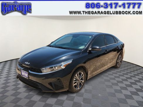 Used 2024 Kia Forte LXS w/ LXS Technology Package FWD image 1