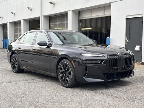 Certified 2023 BMW 740i w/ Executive Package RWD image 8
