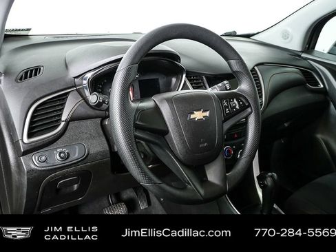 Used 2019 Chevrolet Trax LS image 4
