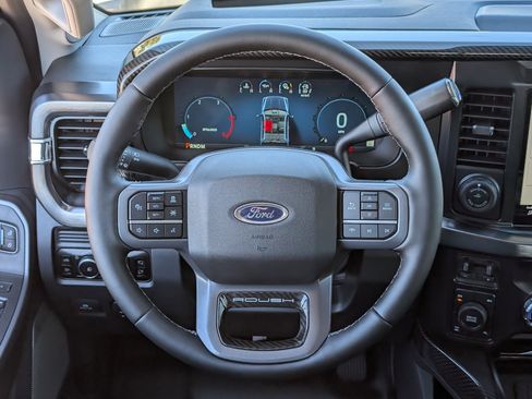 New 2026 Ford F250 Lariat w/ Black Appearance Package AWD/4WD image 13