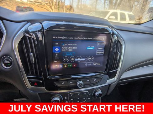 Used 2020 Chevrolet Traverse LT w/ LT Premium Package AWD/4WD image 27