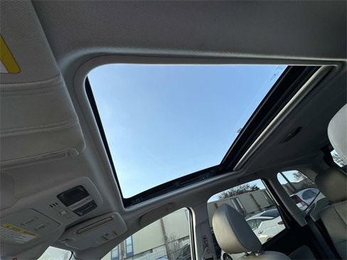 Used 2015 Subaru Forester 2.5i Touring w/ Eyesight & Navigation System image 27