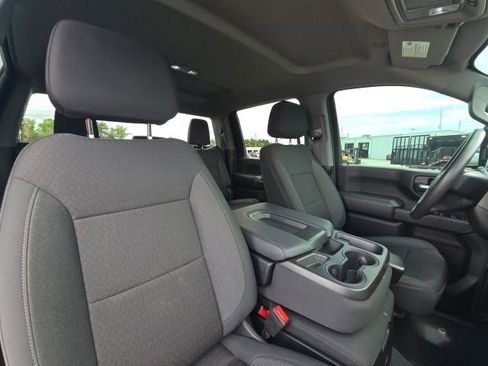 Used 2024 Chevrolet Silverado 2500 Custom w/ Custom Convenience Package AWD/4WD image 20