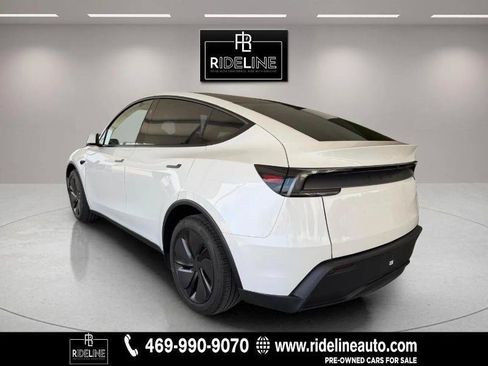 Used 2026 Tesla Model Y 2WD image 5