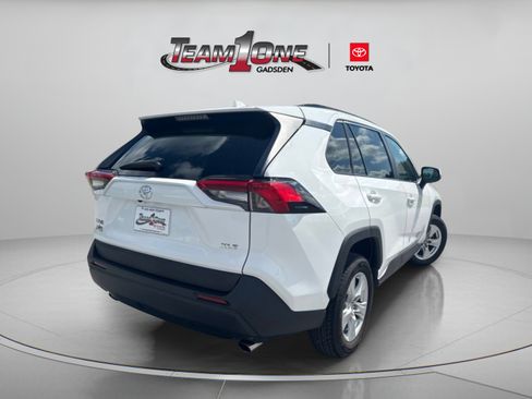 Used 2020 Toyota RAV4 XLE FWD image 7