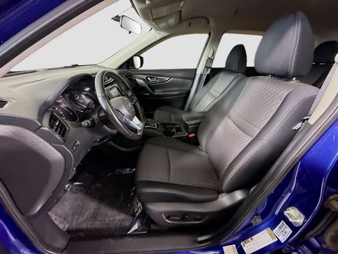 Used 2018 Nissan Rogue SV image 22