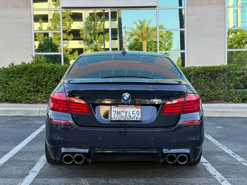Used 2013 BMW M5 RWD image 4