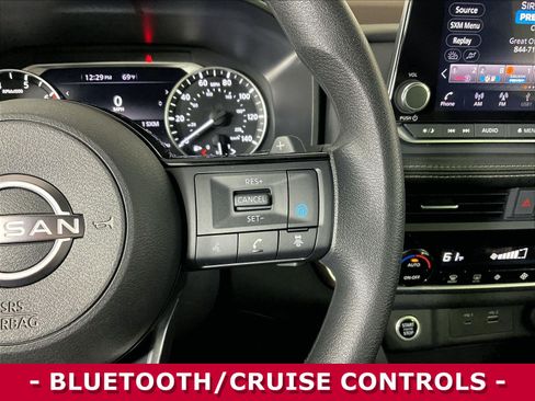 Certified 2023 Nissan Rogue SV FWD image 12