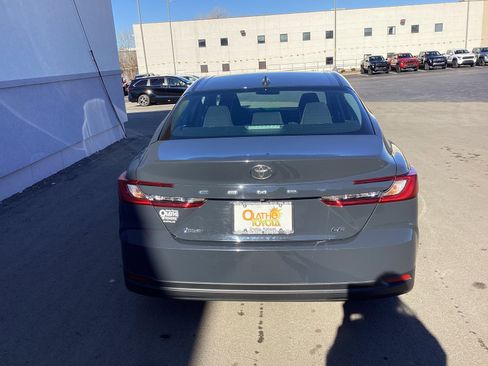 Certified 2025 Toyota Camry LE image 9