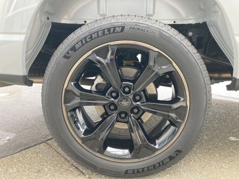 Used 2025 Ford F150 XLT w/ Equipment Group 302A MID AWD/4WD image 13