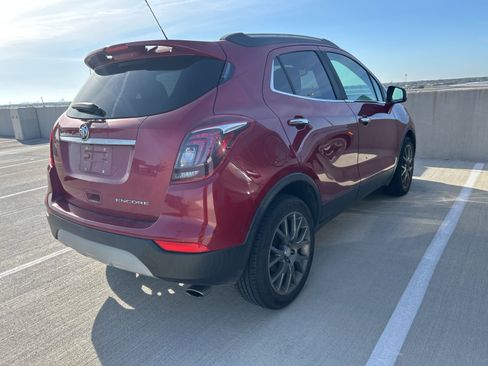 Used 2020 Buick Encore Sport Touring w/ Safety Package image 2