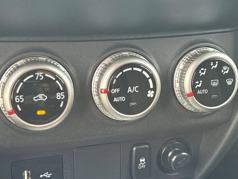 Used 2025 Mitsubishi Outlander Sport ES AWD/4WD image 21