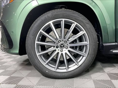New 2026 Mercedes-Benz GLS 580 4MATIC image 12