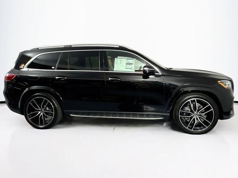 New 2025 Mercedes-Benz GLS 580 4MATIC image 4