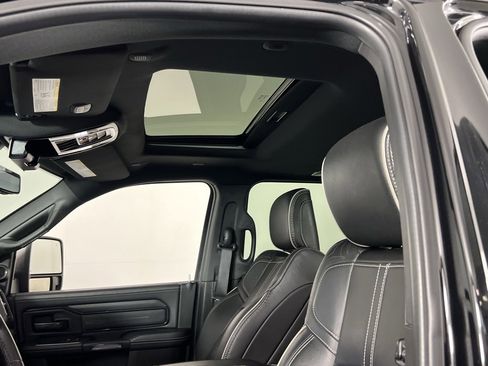 Certified 2024 RAM 2500 Limited image 22