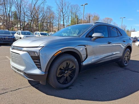 New 2025 Chevrolet Blazer EV LT image 2