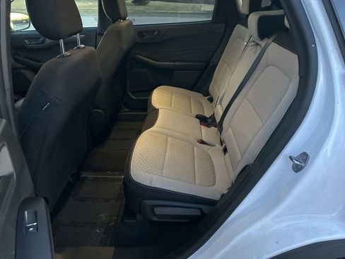 Used 2023 Ford Escape Active image 18
