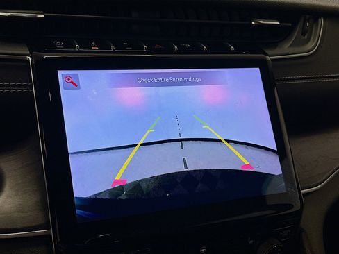 Used 2023 Jeep Grand Cherokee L Limited image 23