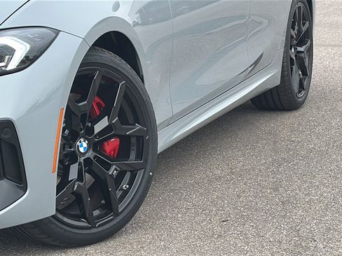 New 2026 BMW 330i Sedan w/ M Sport Package image 3