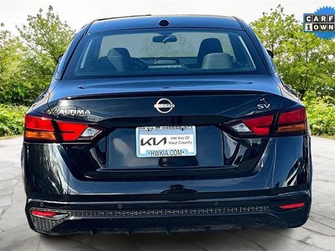 Used 2023 Nissan Altima 2.5 SV image 4